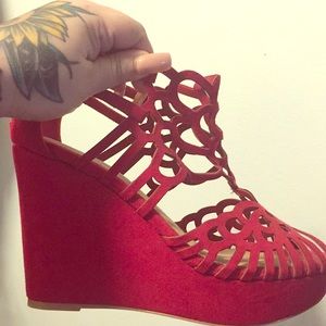 Red Torrid wedges